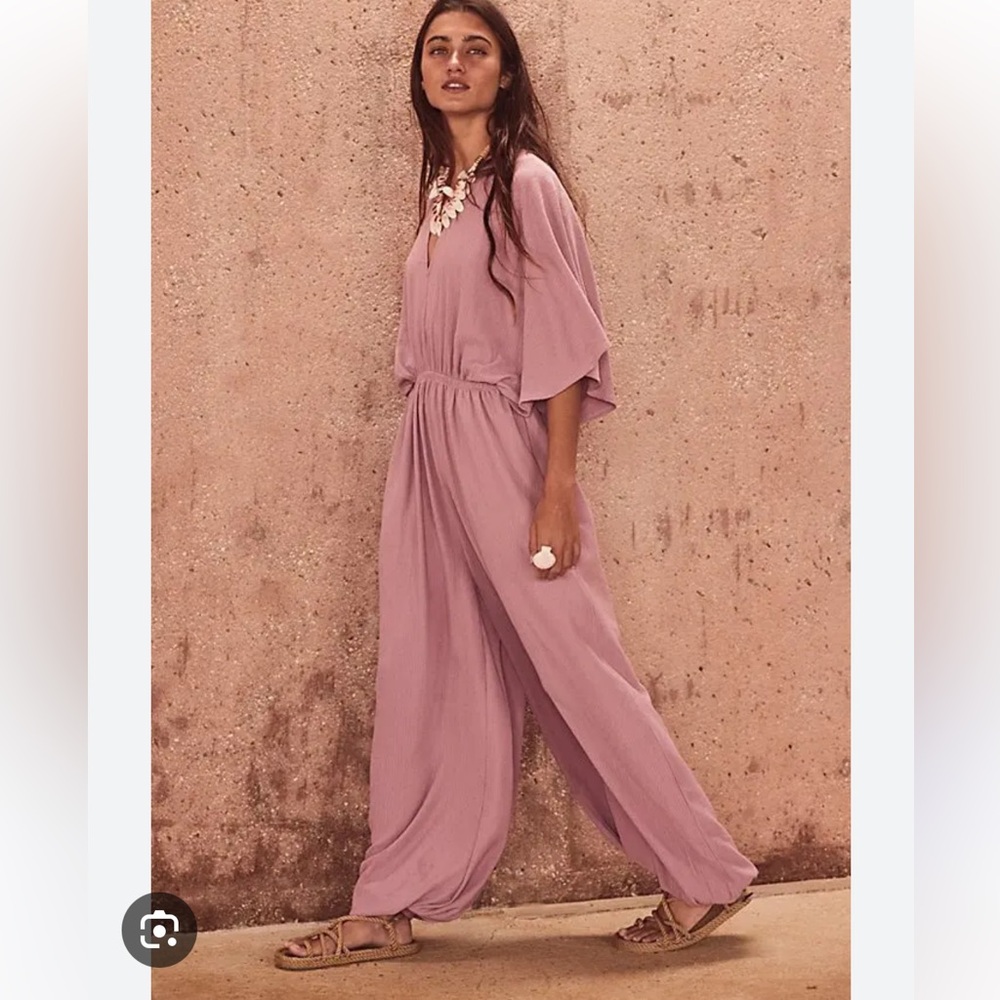 NWOT Free People Venus jumpsuit with pockets-Medium